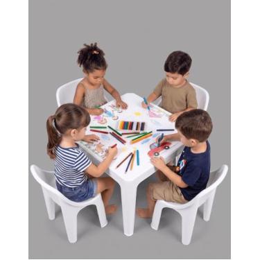 Imagem de Kit 1 Mesa 4 Poltronas Resist Kids Empilhável JR Plásticos Resistente 