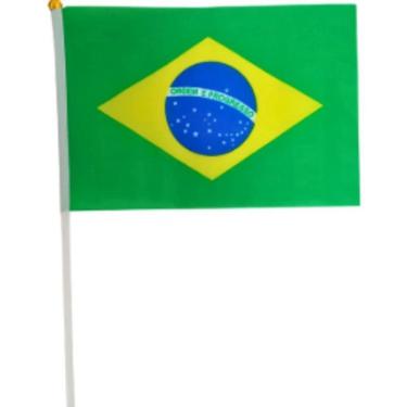 Imagem de Kit com 12 Bandeiras do Brasil de Mão 14x21cm Compactas para Eventos e Decoração Verde