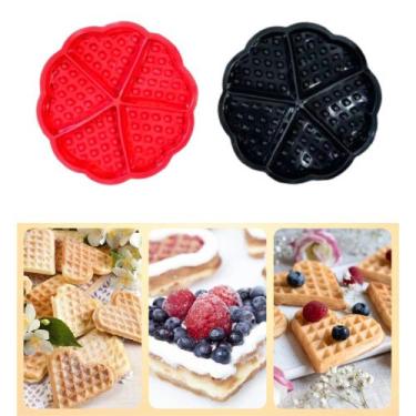 Imagem de Forma assadeira de silicone para waffles formato de coração - BJ, PRET