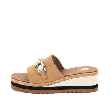 Imagem de Yellow Box Sandália feminina Adelfia, bico redondo, salto médio-alto de 5 cm, plataforma de 3,5 cm, chinelo confortável, Amêndoa, 37