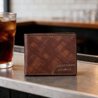 Imagem de Carteira masculina clássica marrom claro compacta listrada de couro PU durável, design clássico marrom claro compacto aberto com padrão listrado couro PU e estrutura durável