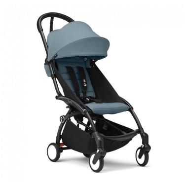 Imagem de Carrinho de Bebê Stokke YOYO3 Aqua - Estrutura Preta, Dobrável Compacto, Assento Reclinável 3 Pontos, Cinto Ajustável, Leve e Portátil