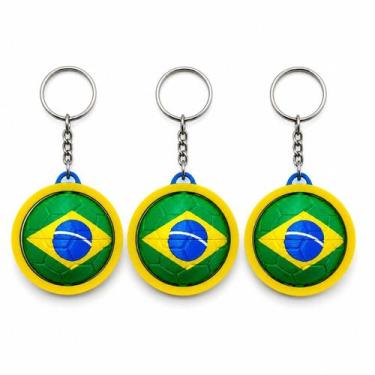 Imagem de Chaveiro Brasil Copa 2026 Giratório  Bola com Bandeira do Brasil 5cm -