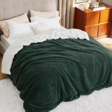 Imagem de Cobertor Bedsure Sherpa Fleece Queen Size Herringbone verde escuro