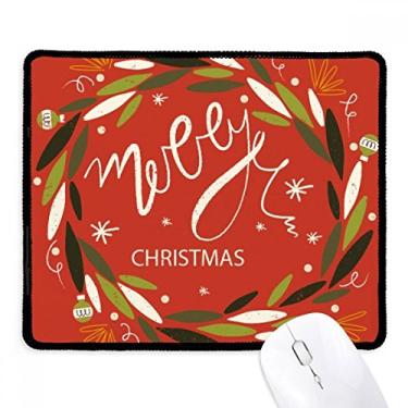 Imagem de Mousepad com ilustração de folha de guirlanda colorida de Natal com borda costurada, tapete de borracha para jogos