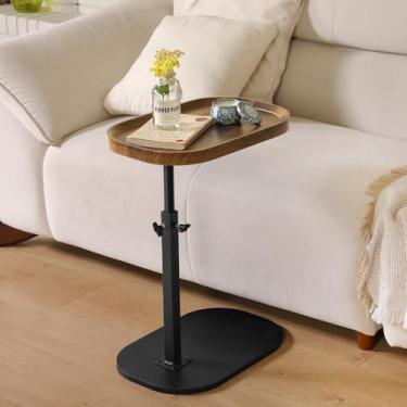 Imagem de Mesa lateral ajustável em forma de C, tampo de madeira com base de metal, mesa de canto de sofá