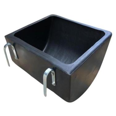 Imagem de Comedouro 25 Litros Cocho Ração para Cavalo Vaca Bezerro Boi - Nosso Q