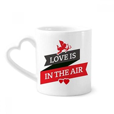 Imagem de Caneca de café de cerâmica para o Dia dos Namorados Love Is In The Air
