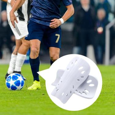 Imagem de 2 pares de caneleiras de futebol para jovens, caneleiras respiráveis para jogos de futebol, equipamento de proteção de panturrilha com almofada de EVA para jovens, homens e mulheres - preto e branco