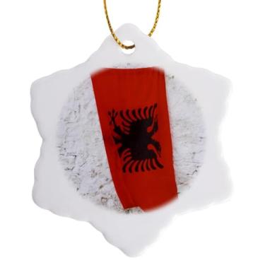 Imagem de 3dRose Bandeira albanesa, Berat, cidade velha murada AlbâniaEU01 PKA0141 por ornamento de floco de neve Karlsson, 7,6 cm