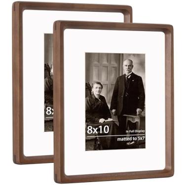 Imagem de Moldura de nogueira 20 x 25 cm de madeira natural feita à mão com canto arredondado com tapete para exibição de fotos de 15 x 20 cm com imagem de família de vidro real, foto, certificado, pacote com 2