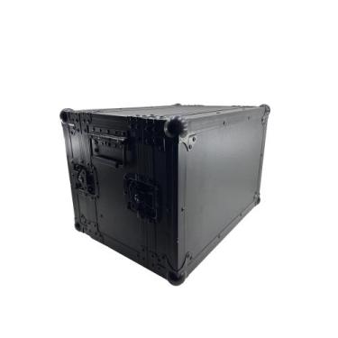 Imagem de Rack onelight com 1 artnet 4 splitter e filtro de linha