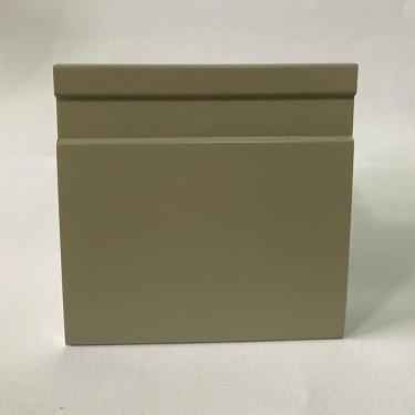 Imagem de Kit com 5 Barras Rodapé de Poliestireno 10cm X 15mm Frisado Color 12m Grey