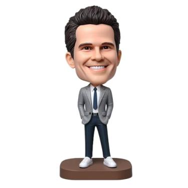 Imagem de Bobblehead personalizado elegante cavalheiro feito à mão a partir da sua foto, presente incrível para pai, namorado, irmão, para mostrar charme moderno e sofisticação elegante para mesa de trabalho