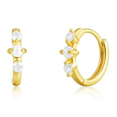 Imagem de Hergory Brincos de pérola para mulheres, brincos de argola delicados banhados a ouro 14 k para mulheres, zircônia cúbica pequena, não mancha, joias de pérolas modernas, presentes, Adult, Latão, Sem