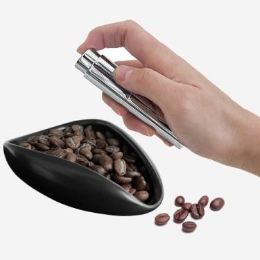 Imagem de Ulirds Copo dosador de grãos de café e kit de garrafa de spray para café expresso, acessórios de barra de café, bandeja de dosagem única de cerâmica para café ou chá. Spray portátil para reduzir a