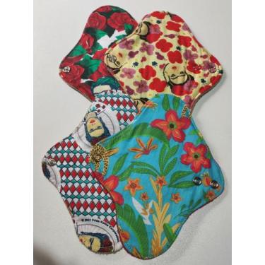 Imagem de kit com 4 pares de absorventes ecológicos (2 para fluxo intenso e 2 pa