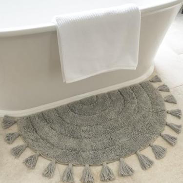 Imagem de Lindo tapete Boho com borlas para o seu banheiro - Tapete macio 100% algodão meio círculo se encaixa perfeitamente em sua casa - um tapete de crochê fofo, antiderrapante e absorvente, ideal para