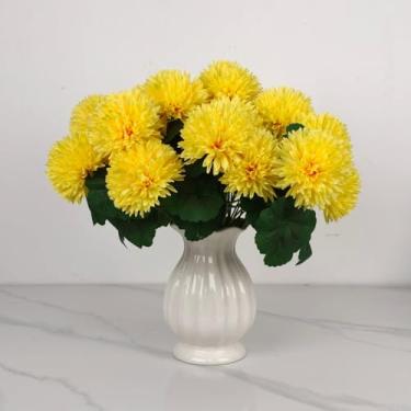 Imagem de HAIDOLIANG Flores artificiais para atividades ao ar livre, margarida globo, flor de seda, resistente a UV com eucalipto, plantas de jardim, flores artificiais para decoração de varanda, pátio, mesa