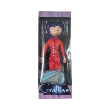 Imagem de Boneca Articulada Coraline Jones Com Camisa Listrada E Casaco De Chuva