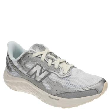 Imagem de New Balance Fresh Foam Arishi V4 Tênis de corrida feminino, Prata, metálico, reflexo, branco, 7.5 Wide