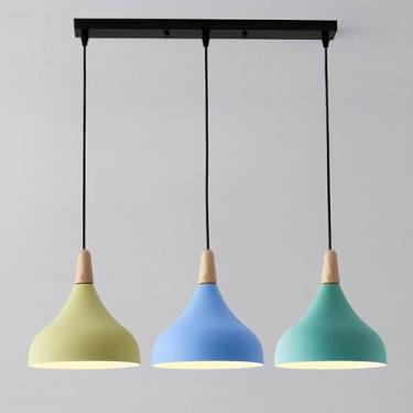 Imagem de Lustre moderno de metal colorido com 3 lâmpadas e soquete E26 para iluminação de interiores, ideal para ilha de cozinha, sala de jantar e quarto. Perfeito para iluminação pendente linear em