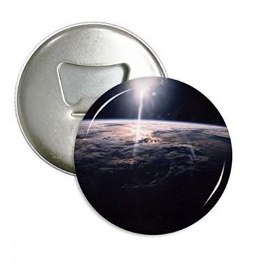 Imagem de Emblema multifuncional com ímã de geladeira e estrela misteriosa universo espacial