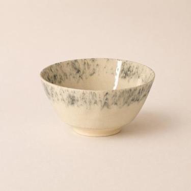 Imagem de Saladeira/Fruteira 24cm Cerâmica Portuguesa Marfim - Portina Casa