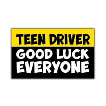Imagem de MAIANEY [19 x 11,4 cm] Ímã de motorista adolescente para carro Good Luck Everyone Caution Funny New Driver Bumper Magnets First Time Driver Driving Safety Teen Driver Gifts Decorações Carro Caminhão