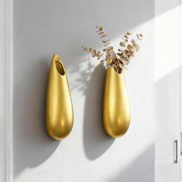 Imagem de Pacote com 2 vasos de cerâmica GDSZJLJ clássicos, vasos de parede dourados para pendurar flores, decoração minimalista universal para casa e presentes