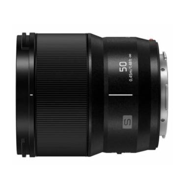 Imagem de Panasonic Lente de câmera LUMIX S Series, lente intercambiável de 50 mm F1.8 L-Mount para câmeras digitais sem espelho de quadro completo, S-S50