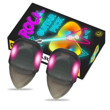 Imagem de Palhetas de guitarra iluminadas auto brilhantes para acústica, elétrica e baixo, acessórios de guitarra presente para guitarristas guitarristas, bateria substituível, média, com estojo (dois roxos)