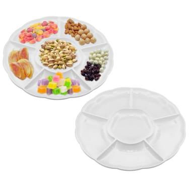 Imagem de CAOXIAOXUYAO Bandejas redondas de plástico de 30,5 cm com 2 unidades, 6 pratos secionais para servir pratos de comida para doces, nozes, vegetais, frutas, ação de graças (2, branco)