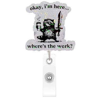 Imagem de Kimoli Carretel de crachá engraçado guaxinim fofo para enfermeira retrátil, Okay, I'm Here, Where's The Work Porta-cartão de identificação com clipe para médicos, cuidados de saúde, pediátricos