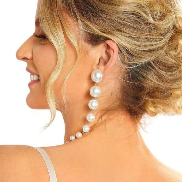 Imagem de Brincos de Pérolas Brancas Longos Dourado Moda Femininos