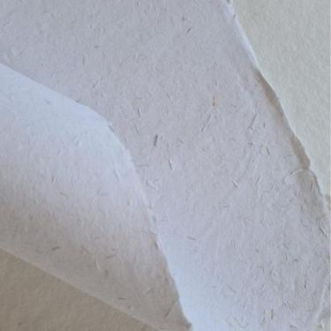 Imagem de Papel Artesanal Napie 150g A2+ - Kami