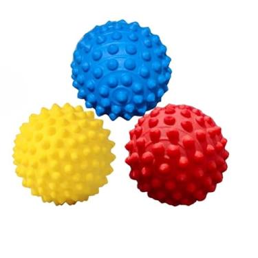 Imagem de Kit Bola Cravinho Multiuso 3 Unidades - Brinquedo Interativo para Cães, Mordedor para Cachorro e Bolinha Anti Estresse Funcional (Cores Sortidas)