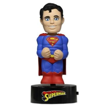 Imagem de Neca Superman Knocker Figura Azul e Vermelha DC Comics