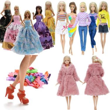 Imagem de Kit Roupinhas Vestidos de Festa Sapatos Compatíveis com Bonecas de Até