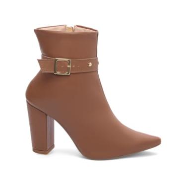 Imagem de BOTA BICO FINO CANO CURTO TORRICELLA NAPA CARAMELO ZÍPER NA COR CARAMELO FEVELA E APLIQUES NA COR DOURADO,NÚMERO 37
