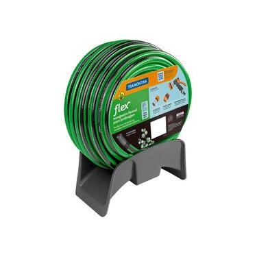 Imagem de Mangueira Tramontina Flex para Jardim Verde com Faixa Preta em PVC 4 Camadas, Engate Rosqueado, Esguicho e Suporte – 20 Metros