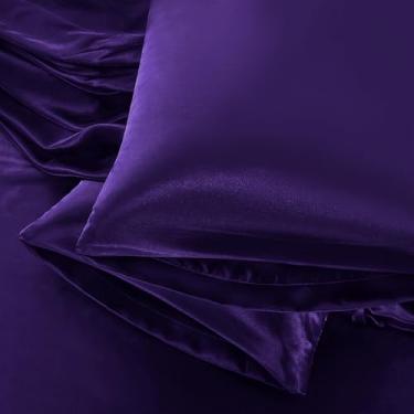 Imagem de Aormenzy Fronhas de cetim para mulheres, tamanho king, conjunto de 2, fronhas de cetim roxo para cabelo com fecho de envelope, capas de almofada sedosas, resistentes a rugas, desbotamento (50 x 101 cm