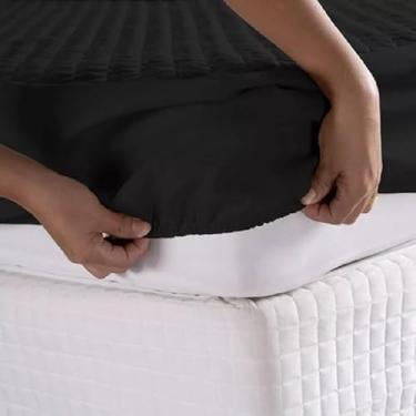 Imagem de Capa de Colchão Impermeável/Protetor de Colchão Impermeável - Antialérgica e Antibacteriana - Vários Tamanhos - Matelassê (Preto, Casal)