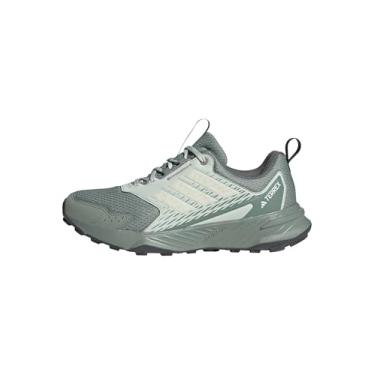 Imagem de adidas Tênis de corrida feminino Terrex Tracefinder Trail, Verde prata/branco fora/figo pré-amado, 39