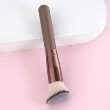 Imagem de Um pincel de maquiagem angular, cerdas macias densas e não absorventes, perfeito para blush, contorno e cuidados com as sobrancelhas (café rosa)
