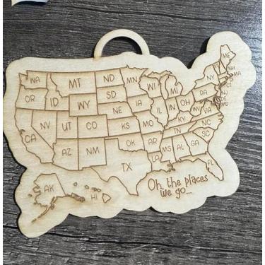 Imagem de Oh the Places We Go US Travel Check Off Map, placa de parede de madeira Where I've Been, ornamento de aventura de viagem dos Estados Unidos, mapa dos 50 estados dos EUA
