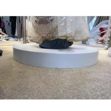 Imagem de Suporte de pedestal redondo branco para manequins, sapatos, bolsas e figuras - Risers de exibição de eventos para lojas de roupas, boutiques e lojas de noivas (60 x 30 cm)