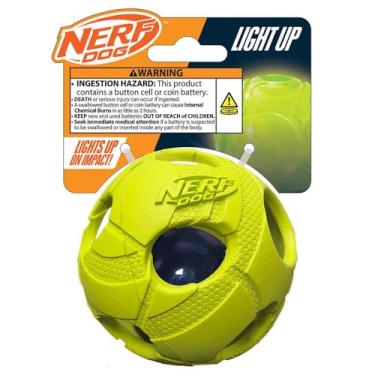 Imagem de Nerf Dog Brinquedo para cães Bash Ball com LED interativo, leve, durável e resistente à água, 8,9 cm, para raças de tamanho médio/grande, unidade única, verde