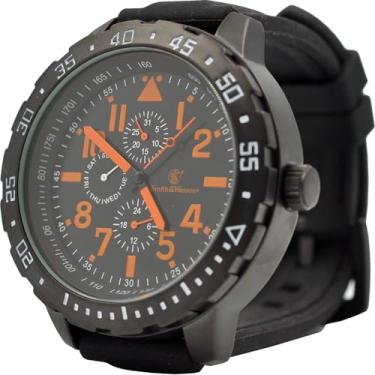 Imagem de Smith & Wesson Relógio masculino calibrador, 5 ATM, parte traseira de aço inoxidável, quartzo de precisão, pulseira de borracha preta, 51 mm