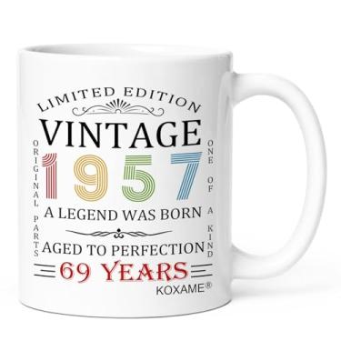 Imagem de KOXAME Presentes de aniversário de 69 anos para mulheres e homens, caneca de café vintage 1957 325 g, presente de aniversário de 1957 para mãe, pai, marido, esposa, papai, avó, amigo, nascido em 1957